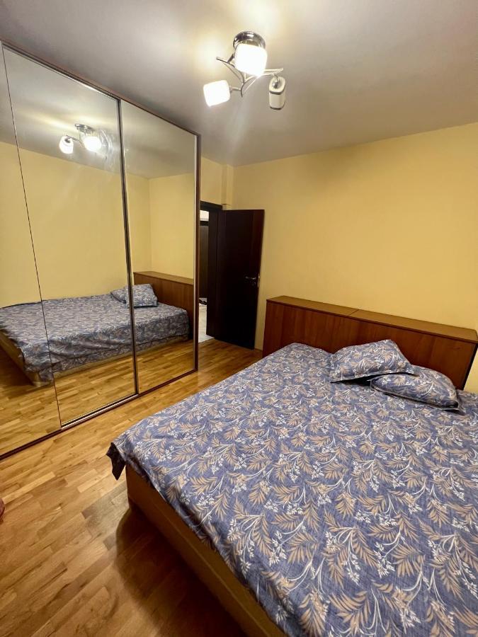 Chaika Sea Apartment Varna Exteriör bild